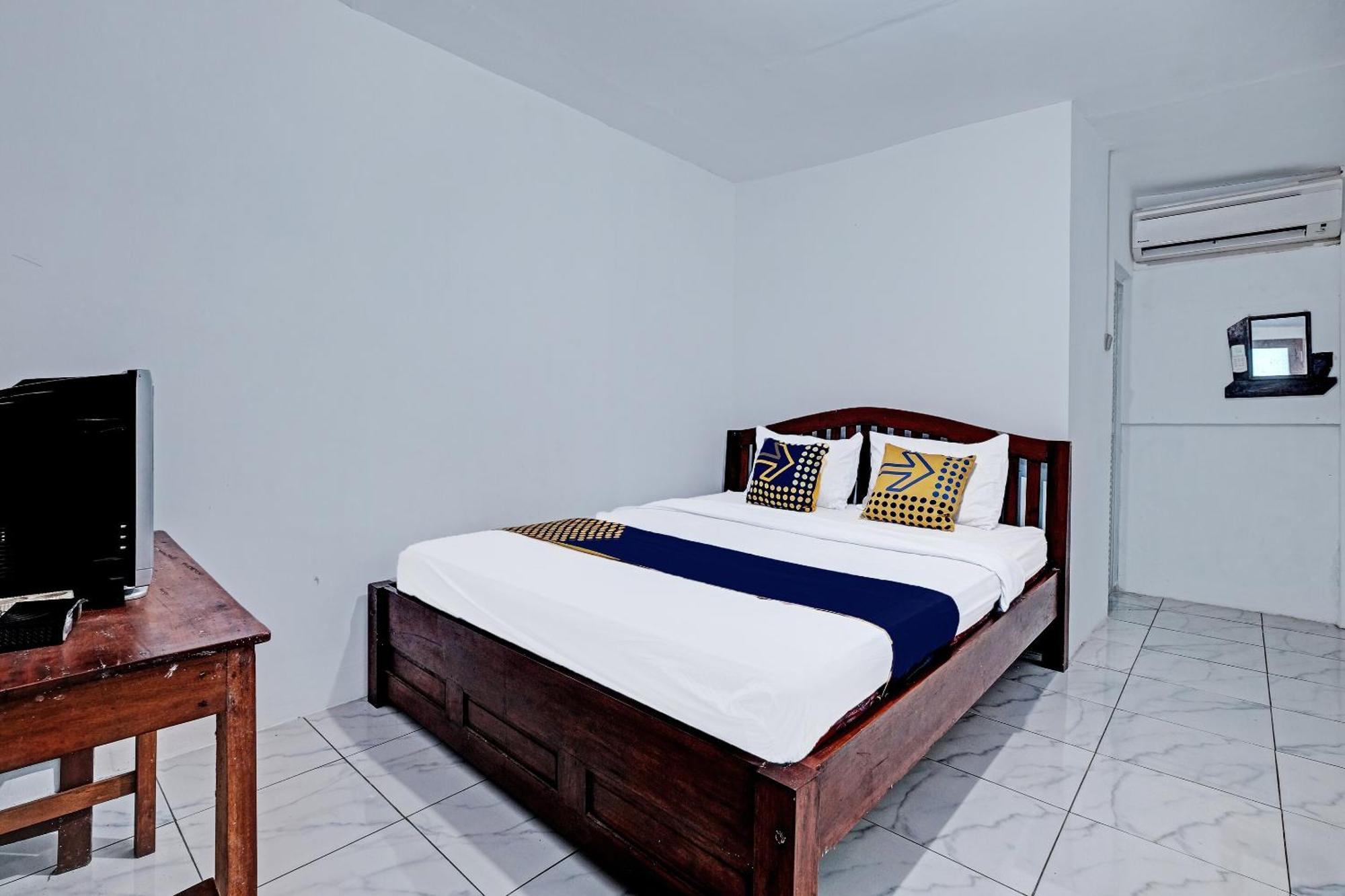 Spot On 91916 Joglo Doyong Homestay Syariah Джок'якарта Екстер'єр фото